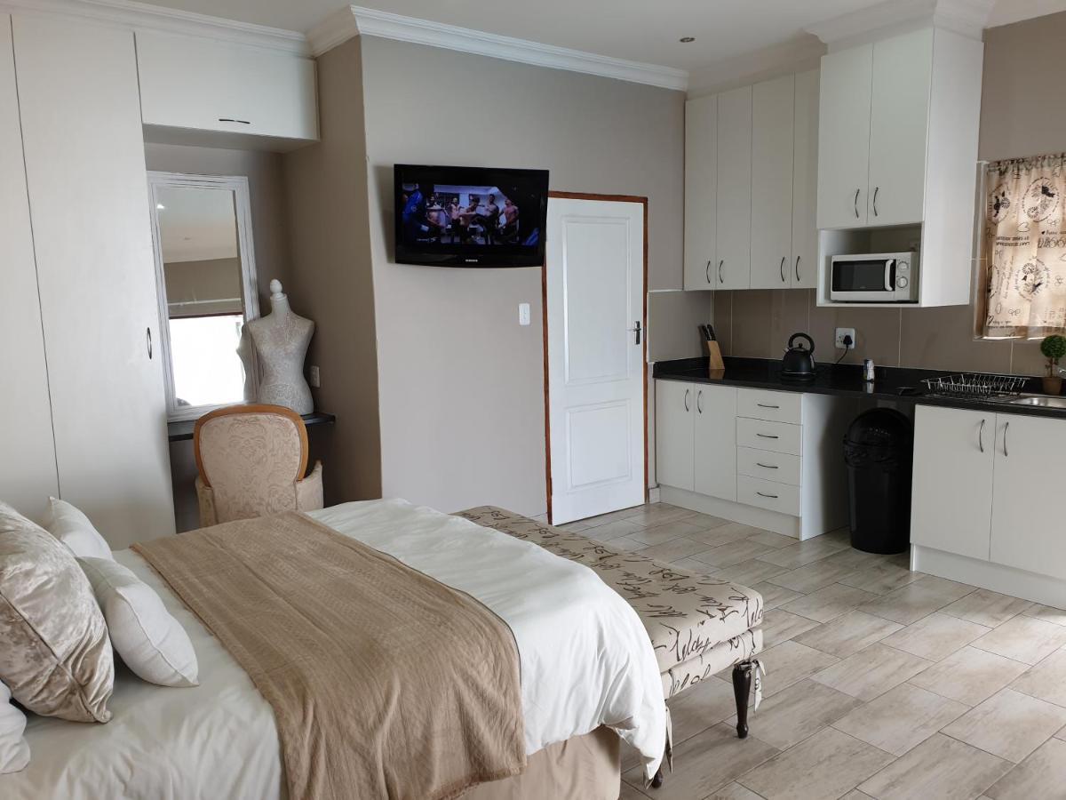 Pongola Road Self Catering Accommodation Uitenhage 외부 사진