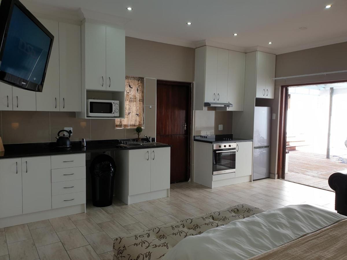 Pongola Road Self Catering Accommodation Uitenhage 외부 사진