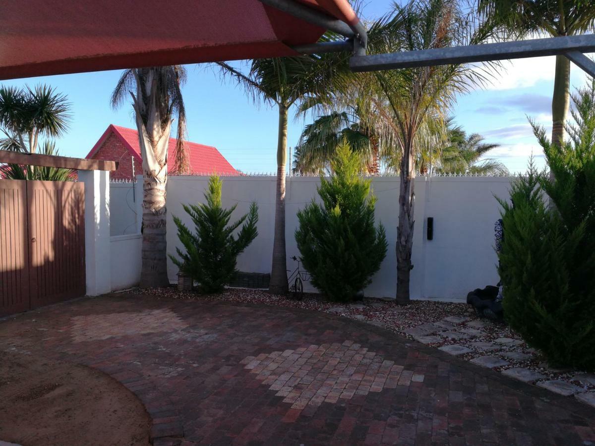 Pongola Road Self Catering Accommodation Uitenhage 외부 사진