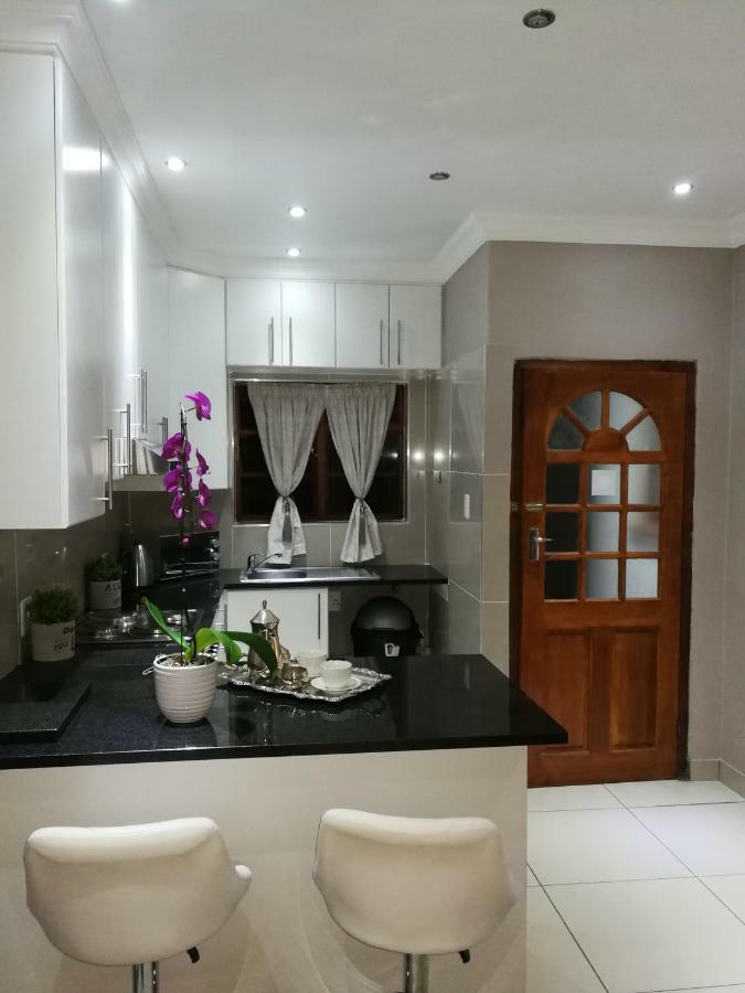 Pongola Road Self Catering Accommodation Uitenhage 외부 사진