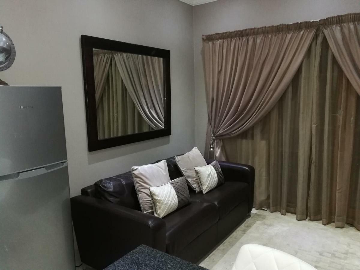 Pongola Road Self Catering Accommodation Uitenhage 외부 사진