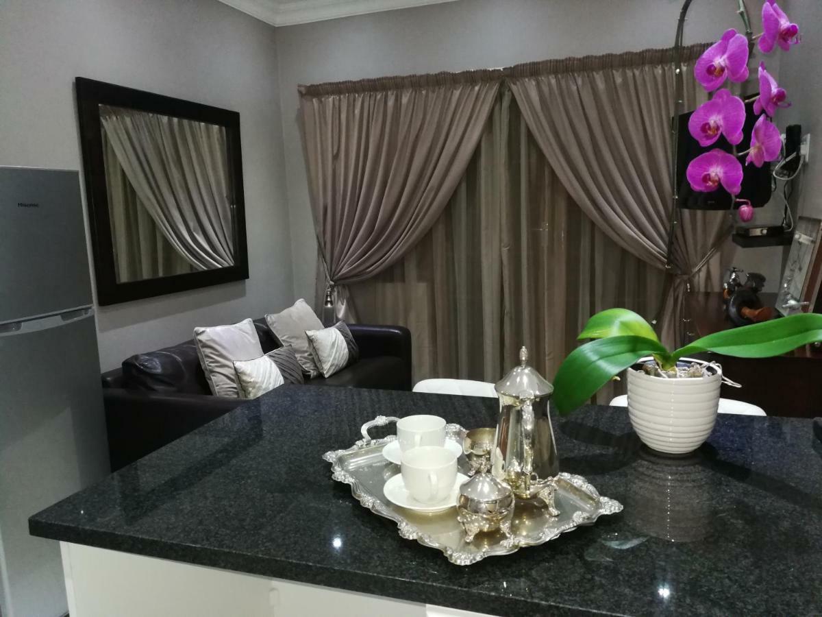 Pongola Road Self Catering Accommodation Uitenhage 외부 사진