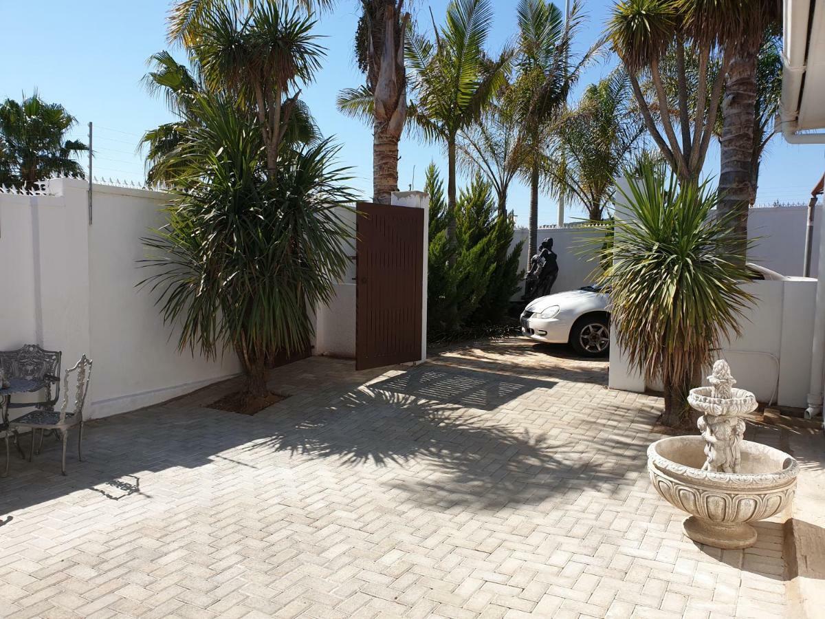 Pongola Road Self Catering Accommodation Uitenhage 외부 사진
