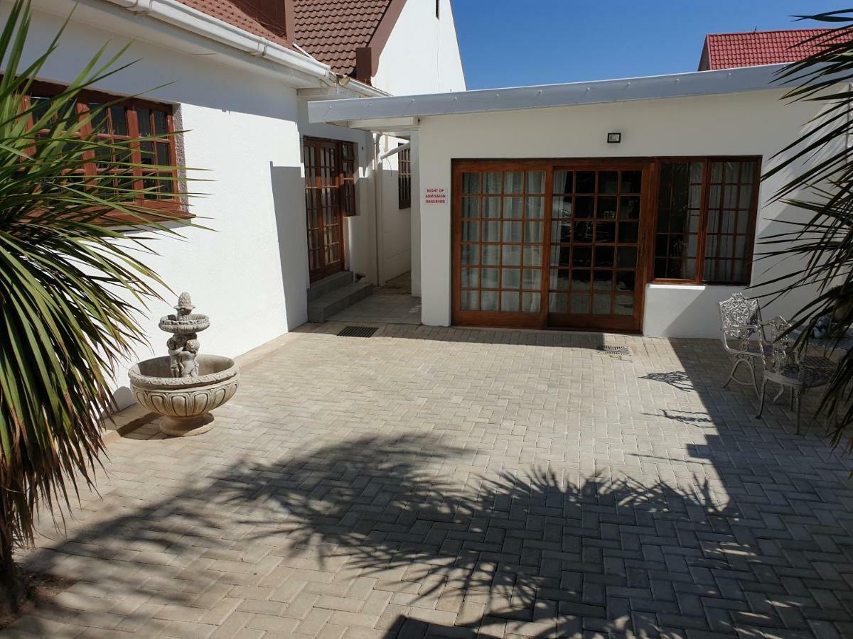 Pongola Road Self Catering Accommodation Uitenhage 외부 사진