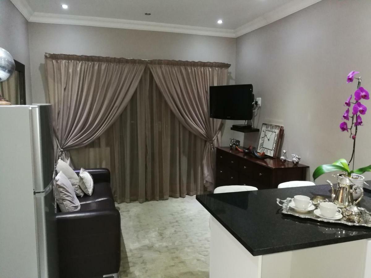 Pongola Road Self Catering Accommodation Uitenhage 외부 사진