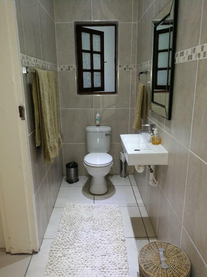 Pongola Road Self Catering Accommodation Uitenhage 외부 사진
