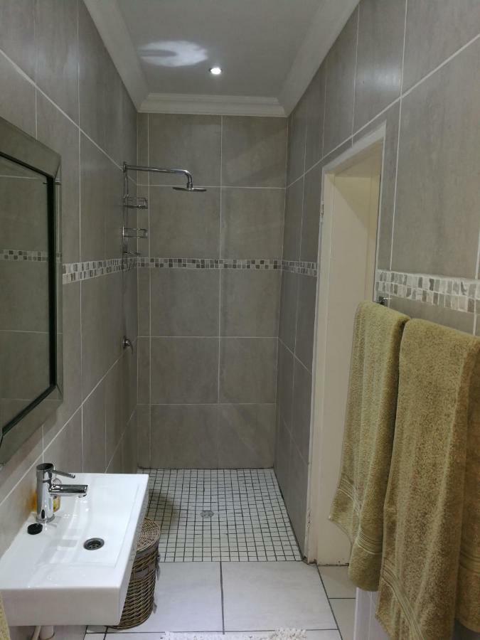 Pongola Road Self Catering Accommodation Uitenhage 외부 사진
