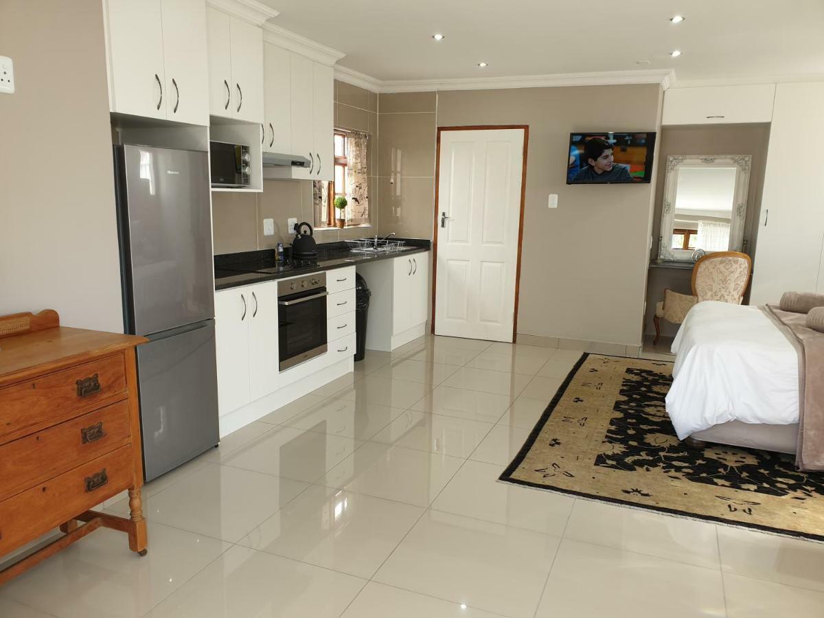 Pongola Road Self Catering Accommodation Uitenhage 외부 사진