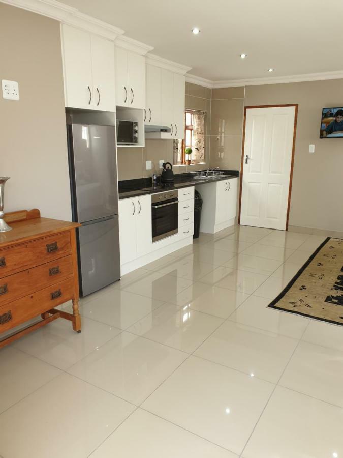Pongola Road Self Catering Accommodation Uitenhage 외부 사진